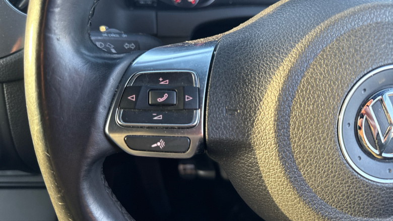 Volkswagen Tiguan 2.0 TDi BlueMotion Tech R-Line 5dr Diesel Estate